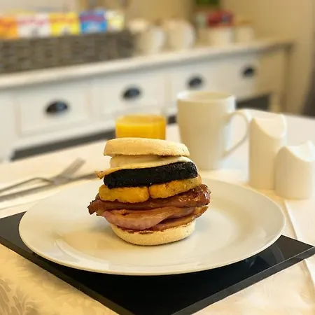 ゲストハウス Smugglers Rest ウィットビー